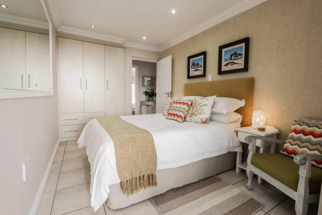 Oceanview Apartments The Look Out Jeffreys Bay Exterior foto